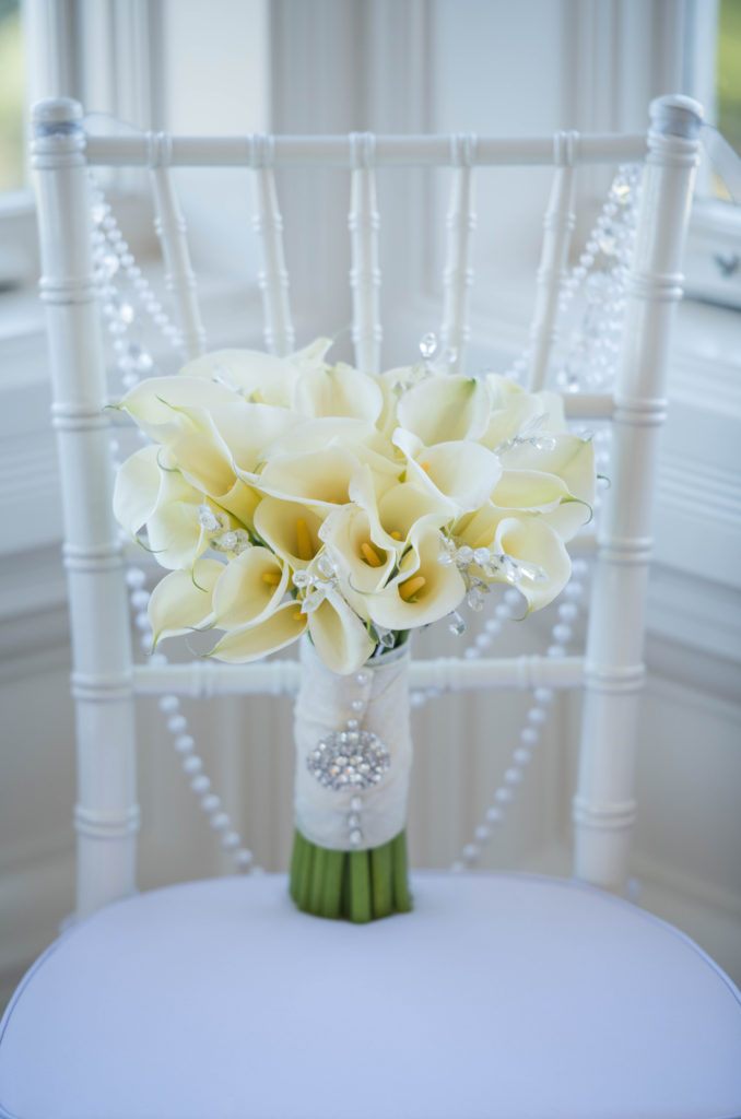 white bouquet, white calla lillies, white wedding bouquet